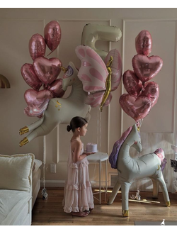 Композиция бабочка и единороги