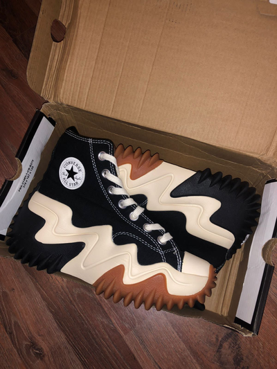 Converse Run Star Motion