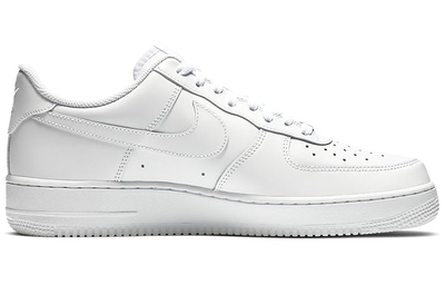 Кроссовки Nike Air Force 1 07 White белые вид сбоку
