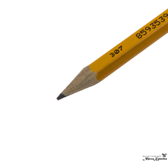 karandash-chernografitnyj-koh-i-noor-1770-hb-749481-granyonyj-01