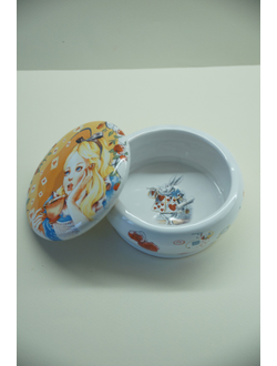 Шкатулка "Алиса в стране чудес"