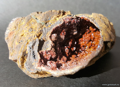 Сидерит в лимоните, жеода. 28*78*35 мм