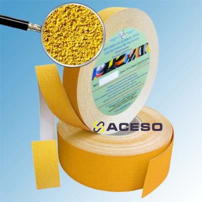 Антискользящая лента 25 мм. Лента против скольжения средней зернистости с самоклеящейся поверхностью