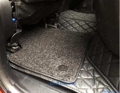 3D коврики в салон Toyota Hilux из экокожи