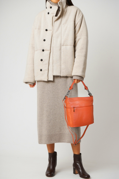 (АРТИКУЛ: 10053/2) СУМКА ЖЕНСКАЯ НЕБОЛЬШАЯ, НАТУРАЛЬНАЯ КОЖА, ОРАНЖЕВАЯ, С РУЧКОЙ И ПЛЕЧЕВЫМ РЕМНЕМ
