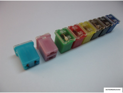 Предохранитель силовой мама №1/2 малый 20А