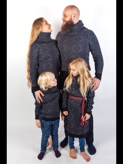 Свитер детский