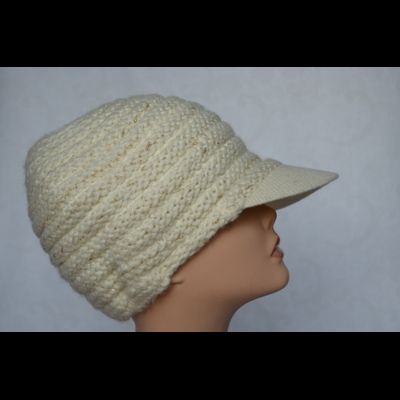 Зимняя женская вязаная бейсболка Vizio Италия 3600 V белая