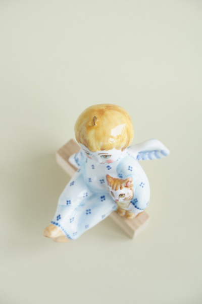 Ангел с котёнком