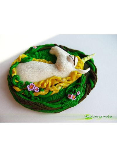 Сказочное колье с подвеской "Единорог"