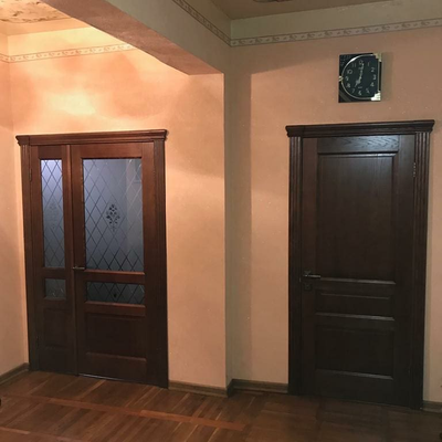 ЛАЙНДОР (УЛЬЯНОВСК)/ МОДЕЛЬ КАЛИНА-К/ ПОЛОТНО ОСТЕКЛЕННОЕ/ НАТУРАЛЬНЫЙ ШПОН ДУБА/ ТОН 45 (ДУБ НАТУРАЛЬНЫЙ РУСТИКАЛЬНЫЙ)