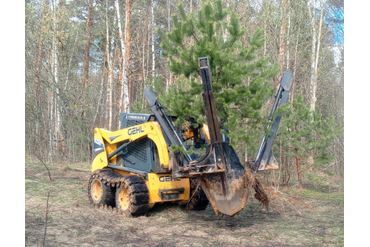 ПЕРЕСАДЧИКИ ДЕРЕВЬЕВ В РАБОТЕ
