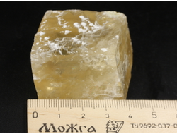 Кальцит оптический золотистый (исландский шпат), скол по спайности, Бразилия (40*33*24 мм, 73 г) №38319