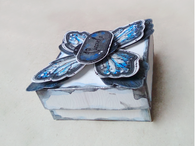 Подарочная коробочка для серёжек в стиле украшения