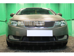 Защита радиатора KIA Cerato 2011-2013 black верх