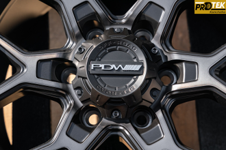 Комплект дисков R17 8,5J ET+20 6*139,7 PDW Scout Черный с полированными лучами под лаком (R652)
