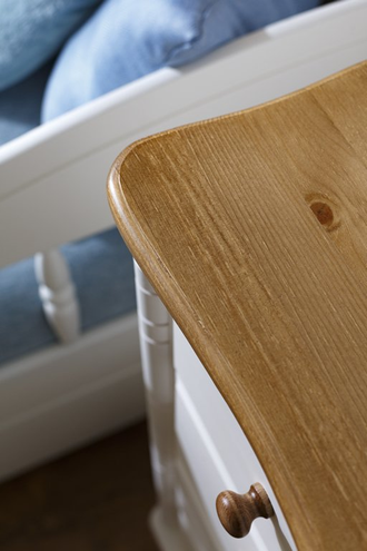 Комод Айно 9 узкий из массива сосны с ящиками 66 х 44 х 81,6 см