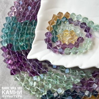 Флюорит гладкий куб 6/8 мм, цена за нить 20 см