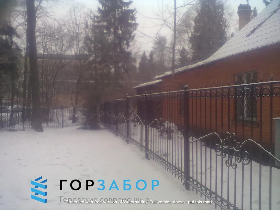 Кованый забор для частного дома