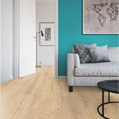 Ламинат Wineo Rock 'n' Go Отель Калифорния LA144SYSV4 в интерьере