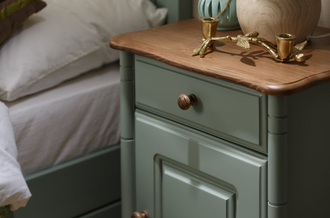 Тумба Айно №6 из массива сосны 48 х 34 х 62 см