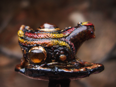 "Легенда Янтарного Подземелья", кольцо с курочкой и натуральным янтарём