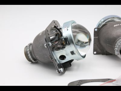 Комплект Koito Q5 D2 H4 с рамками для замены штатных ксеноновых линз автомобиля Nissan Murano Z51 (2009 - н. в. )