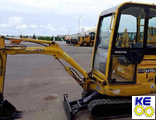 3F0547741 стекло лобовое нижнее KOMATSU PC12R, PC15R-8