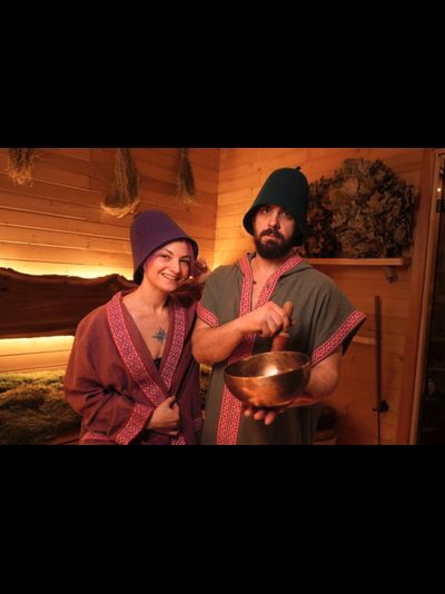 Туника банщика с капюшоном из крапивы "Дар Радости» зеленая