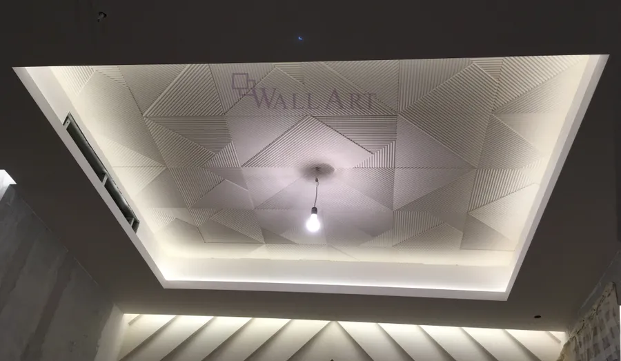 Вес одной панели получился 3.8 кг, панели из высокопрочного гипса и усилены фиброволокном. Цвет Ral 9001 (слоновая кость).