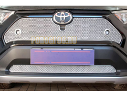 Защита радиатора для Toyota Rav4 2019- chrome верх с парктроником и камерой PREMIUM