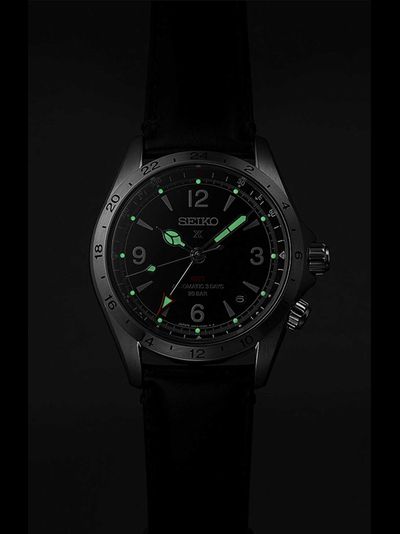 Наручные часы Seiko SPB379J1