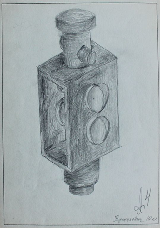 "Натюрморт чайник и шкатулка" бумага карандаш 1990-е годы