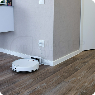 Плинтус ХДФ Dollken Cubu Flex Life XL 60мм Х 2,5 м 1013/5012 Белый в интерьере 1