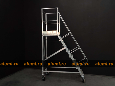 Лестница с площадкой ЛС-2.0 с ПВЛ с пригрузом