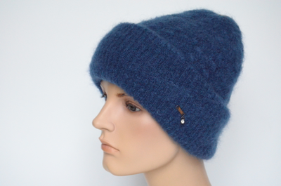 sinyaya-mokherovaya-shapka-zhenskaya-s-otvorotom-vizio-italiya