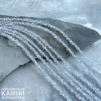 Горный хрусталь, двухвершинные кристаллы "Алмазы Херкимера" 2-3х3-4 мм, цена за нить 19 см
