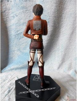 Фигурка Эрен Йегер (Eren Yeager)