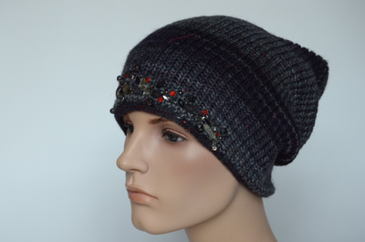 italyanskaya-shapka-s-ukrasheniyami-svarovski-vizio-5833-seraya