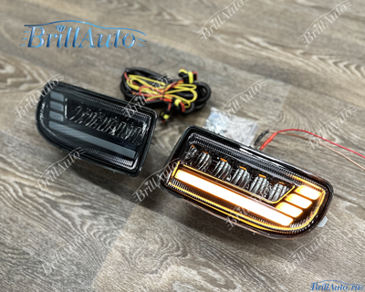 Противотуманки Toyota Land Cruiser 100 бегающие LED темные