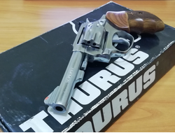 Револьвер под патрон Флобера Taurus 4 (Таурус) хром б.у. ПРОДАН!!!