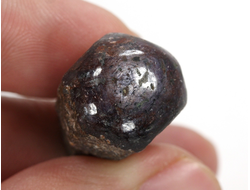 Корунд с иризацией, кристалл, полировка с одной стороны, Индия (26*16*15 мм, 15 г) №29904