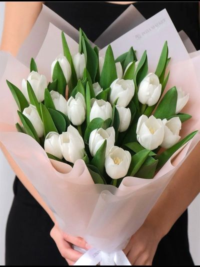 Букет из 21 белого тюльпана