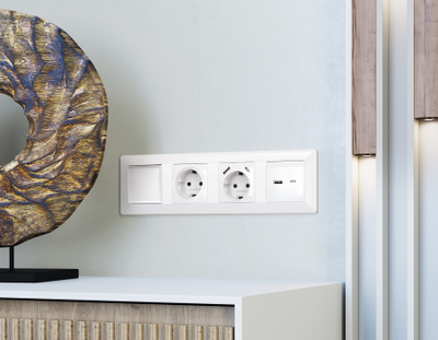 Рамки Белый глянец, коллекция LINE_2