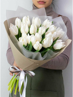 БУКЕТ ИЗ БЕЛОСНЕЖНЫХ ТЮЛЬПАНОВ