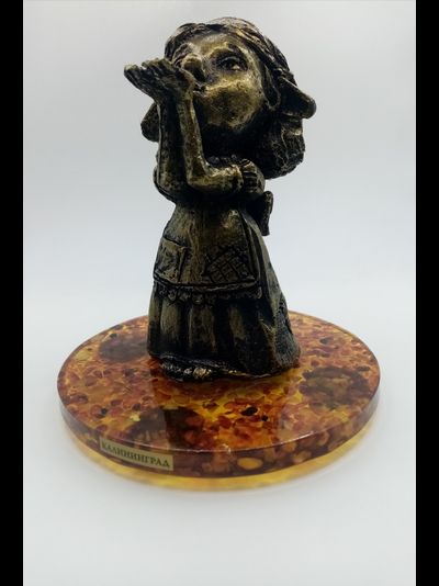 Мама Варя большая на подставке