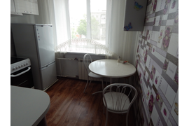 1-комн. квартира посуточно в г. Кызыле, ул. Кечил-оола, д.7 г