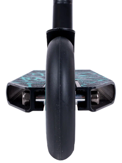 “Трюковой самокат Tech Team Duker 1.0 в голубом цвете.”