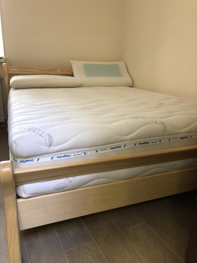 Кровать из массива сосны Classic Lux