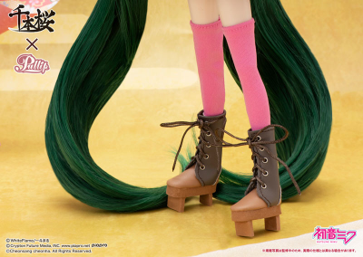 Кукла Пуллип Мику Хацунэ (Pullip Hatsune Miku Senbonzakura ver.)